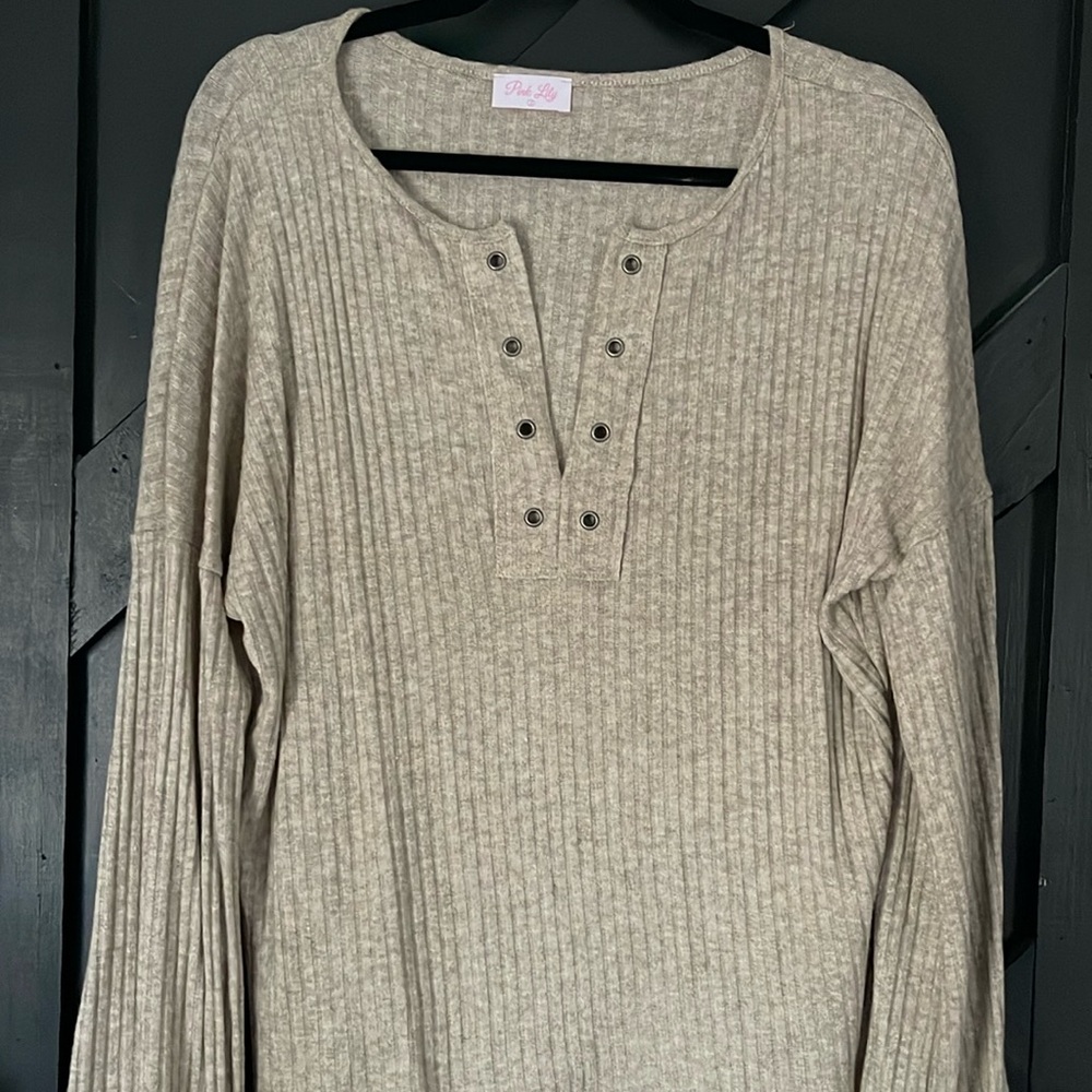 Long sleeve Pink Lily top
